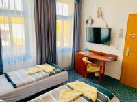 B&B Rostock - Hotel-Pension "Petridamm" - Bed and Breakfast Rostock