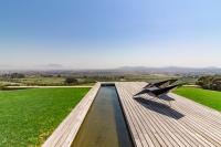 Stellar Guest Villa on Stunning Wine Farm - B&B