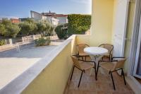 Apartman Kapos - Chambres d'hôtes Vodice