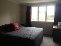 King or Twin Room with Private Bathroom