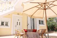 Entire large house Apollon - Bed and Breakfast
