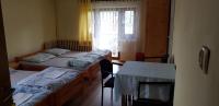 Chambre Familiale avec Salle de Bains