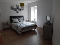 APPARTEMENT ROUGE - B&B Saint-Anthème