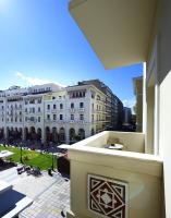 Deluxe Apartment with City View and Balcony - R3