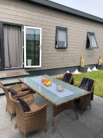 B&B Renesse - Chalet SOL Y MAR - Bed and Breakfast Renesse