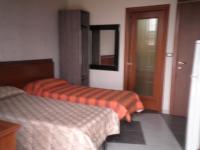 Dreibettzimmer mit eigenem Bad
