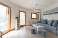 Lets Holidays Mediterranean apartment 3 minutes to the beach 3 - Chambres d'hôtes Tossa de Mar