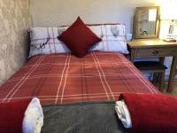 Budget Double Room with External Bathroom