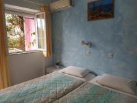 One-Bedroom Apartment with Garden View
