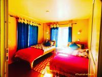 Doppel-/Zweibettzimmer mit Bad