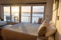 B&B Union - Luxury Lookout Hood Canal Vacation Rental - Bed and Breakfast Union