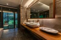 Camera Matrimoniale con Vista Montagna