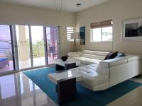 Villa Indigo Sunny 1BR Apartment in Private Gated Estate