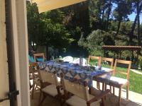 Elani Bliss - B&B Kassandra