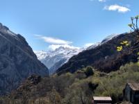 Camera Matrimoniale con Vista Montagna