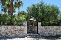 Villa Leïa, luxury villa for 6 people with pool - B&B Kalamákion