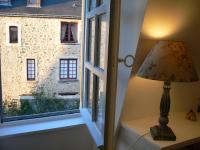Petite Maison Romantique au calme, Cœur Historique, vue Ville et Jardin - Chambres d'hôtes Le Mans