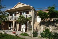 R&B Apartments - Bed and Breakfast