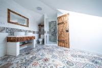 Triple Room with Shared Bathroom