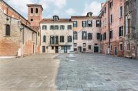 Ca' del Monastero 4 Collection Apartment up to 8 Guests with Lift - Chambres d'hôtes Venise