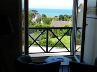 B&B Arromanches-les-Bains - LE RUBAN BLEU FACE A LA MER - Bed and Breakfast Arromanches-les-Bains