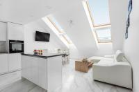 Luxurious Kaunas Basilica Apartment in Old Town by Urban Rent - Chambres d’hôtes Kaunas