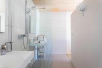 King Room with Spa Bath