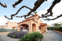 Villa with Garden View