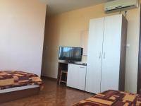 Doppel-/Zweibettzimmer mit Balkon