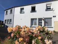 Bel appartement dans maison au bourg - B&B