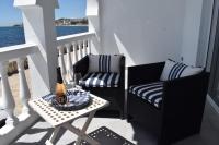 B&B Mijas Costa - Rise & Shine Beachfront La Cala - Bed and Breakfast Mijas Costa