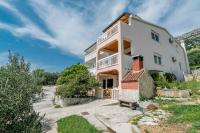 Adria Brela Apartments - B&B
