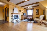 Apartment mit Balkon