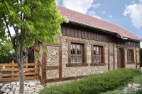 B&B Cserszegtomaj - Pine Cottage - Bed and Breakfast Cserszegtomaj