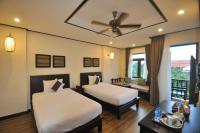 Deluxe Double or Twin Room with City View