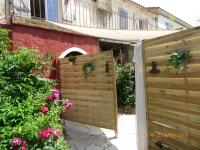 MAS MAURANE-Chambre d'hôte avec SPA privé aux portes d'ARLES - B&B Tarascona