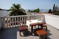 Appartamento con 2 Camere da Letto, Terrazza e Vista Mare