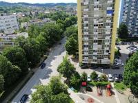 Apartamento con balcón