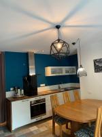 Appartement rénové & calme - Centre-ville 4 à 6 Pers - 2eme Étage Cuisine Équipée- Linge et Ménage en option - B&B Cauterets