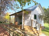 Mirror Creek Holiday Cottage - B&B