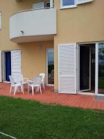 Apartment mit 1 Schlafzimmer und Garten