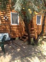 Дом из брёвен на берегу моря в Затоке (сруб, ЭКО-дом) - B&B Zatoka