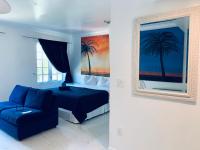 B&B Miami Beach - Luxury white loft on Ocean Drive-South beach with a view - Bed and Breakfast Miami Beach