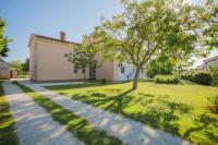 Apartment R & Z-Brand new family apartment with a spacious yard - Ferienwohnung