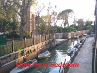 Susy Biennale Apartment - Canal View and Garden - B&B Venice