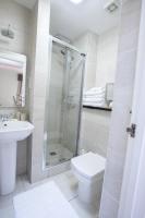 King One-Bedroom Apartment
