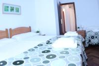 Chambre Triple avec Salle de Bains Commune