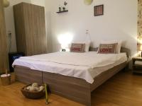 Standard Double Room with Shared Bathroom