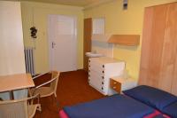 Chambre Quadruple avec Salle de Bains Commune
