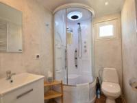 FISHKA HOUSE Domek wypoczynkowy - Bed and Breakfast
